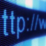 Texto alternativo que muestra un primer plano de una dirección URL en una pantalla digital, destacando el formato http:// y el diseño pixelado.