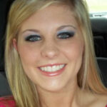 holly bobo selfie